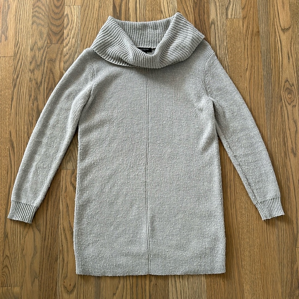 Legend Cowl Neck Long Sleeve Tunic Sweater sz Medium Women Roll Neck Light Gray